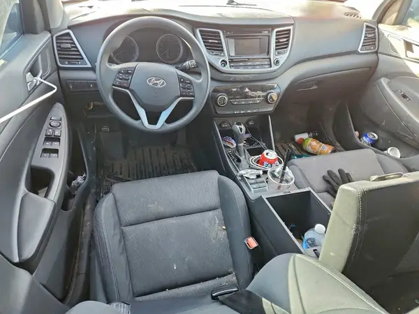 KM8J33A42HU334254 2017 HYUNDAI TUCSON - Image 8