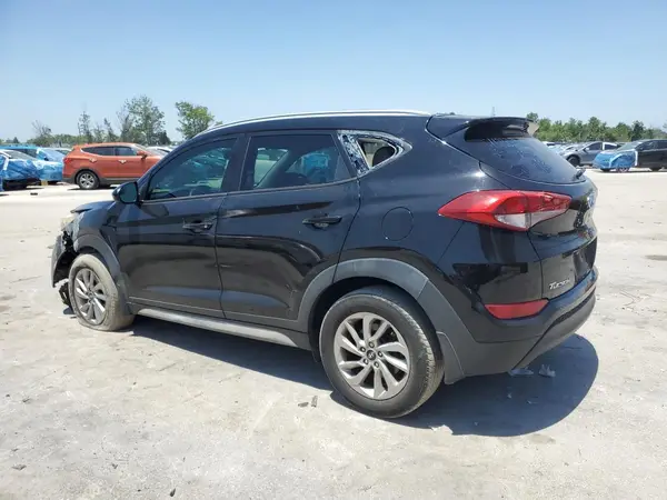 KM8J33A42HU369702 2017 HYUNDAI TUCSON - Image 2