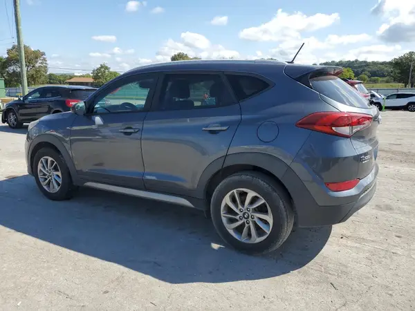 KM8J33A42HU374057 2017 HYUNDAI TUCSON - Image 2