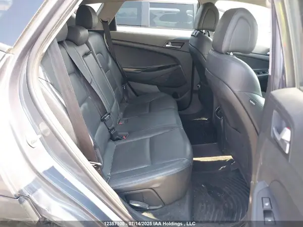KM8J33A42HU377363 2017 HYUNDAI TUCSON - Image 8