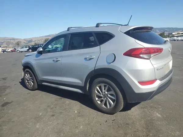 KM8J33A42HU381185 2017 HYUNDAI TUCSON - Image 2
