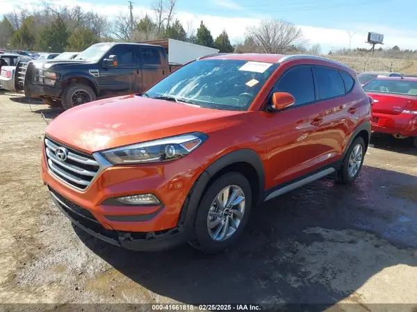KM8J33A42HU438212 2017 HYUNDAI TUCSON - Image 2