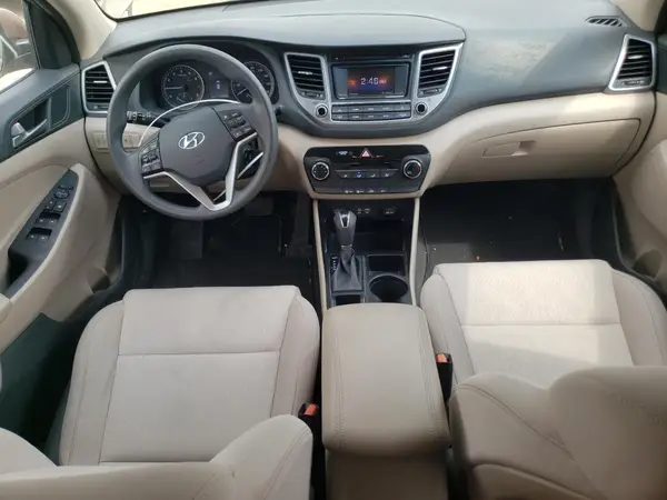 KM8J33A42HU440090 2017 HYUNDAI TUCSON - Image 8