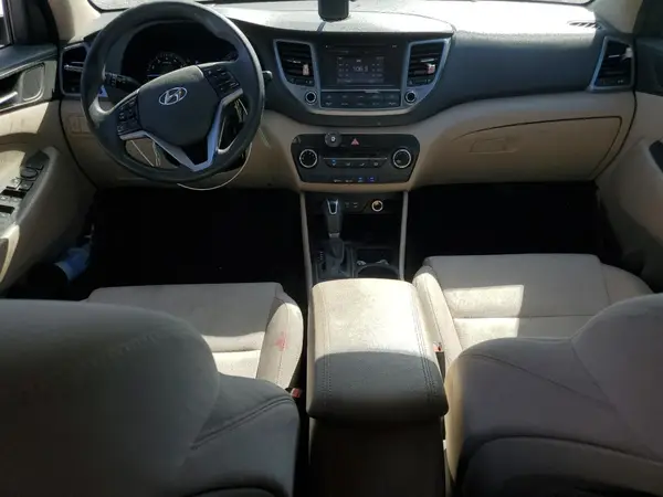 KM8J33A42HU462767 2017 HYUNDAI TUCSON - Image 8