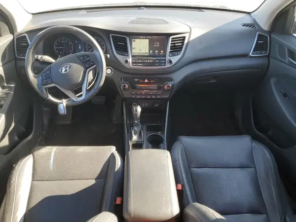KM8J33A42HU472599 2017 HYUNDAI TUCSON - Image 8