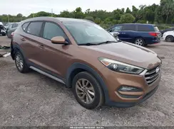 KM8J33A42HU478208 2017 HYUNDAI TUCSON