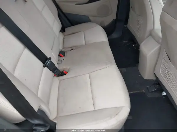 KM8J33A42HU478208 2017 HYUNDAI TUCSON - Image 8