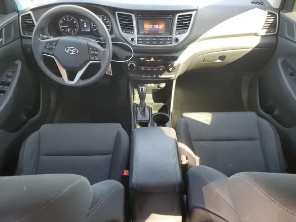 KM8J33A42HU480945 2017 HYUNDAI TUCSON - Image 8