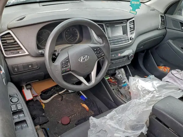 KM8J33A42HU485806 2017 HYUNDAI TUCSON - Image 8