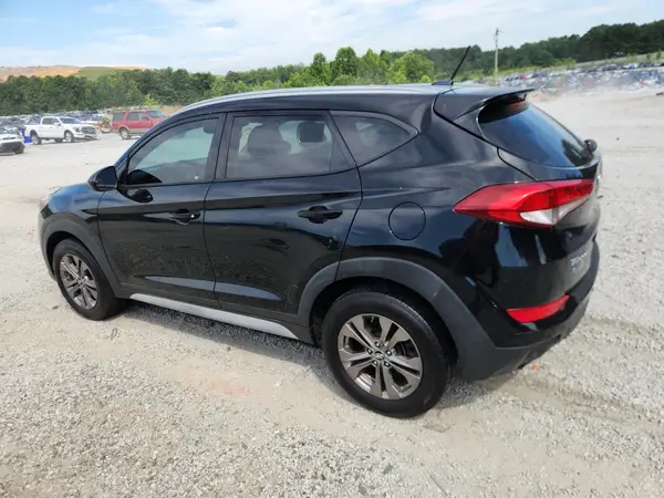 KM8J33A42HU492304 2017 HYUNDAI TUCSON - Image 2