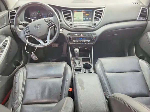 KM8J33A42HU514138 2017 HYUNDAI TUCSON - Image 8