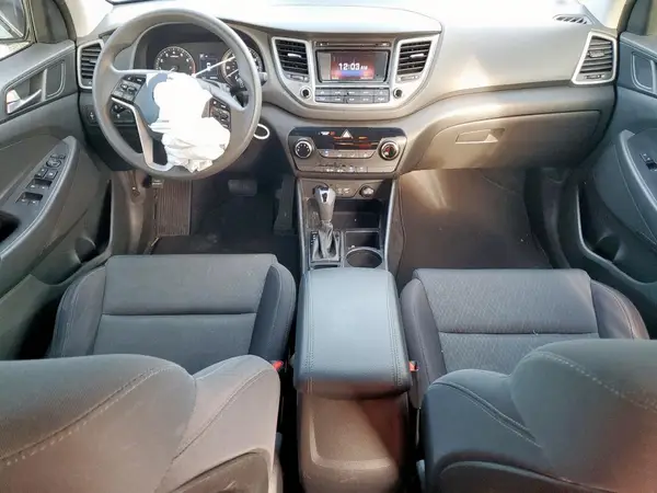 KM8J33A42HU528136 2017 HYUNDAI TUCSON - Image 8