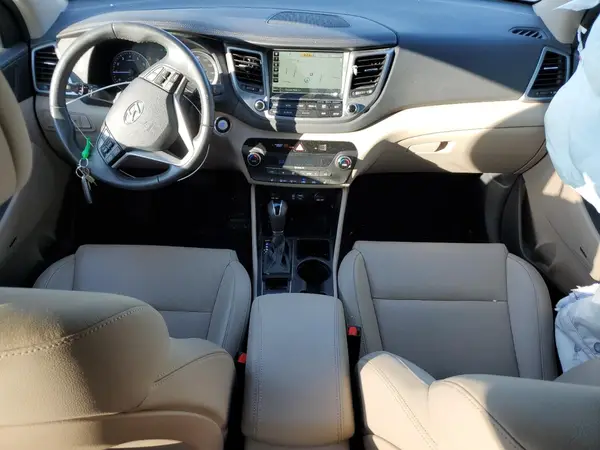 KM8J33A42HU532333 2017 HYUNDAI TUCSON - Image 8