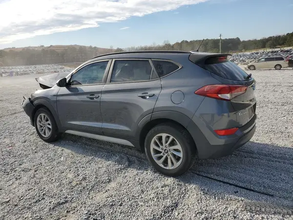 KM8J33A42HU544398 2017 HYUNDAI TUCSON - Image 2