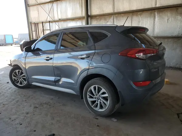 KM8J33A42HU550136 2017 HYUNDAI TUCSON - Image 2