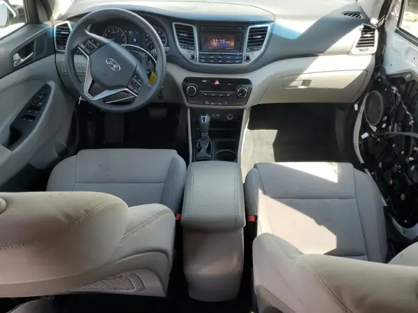 KM8J33A42HU592449 2017 HYUNDAI TUCSON - Image 8
