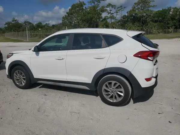 KM8J33A42HU594735 2017 HYUNDAI TUCSON - Image 2