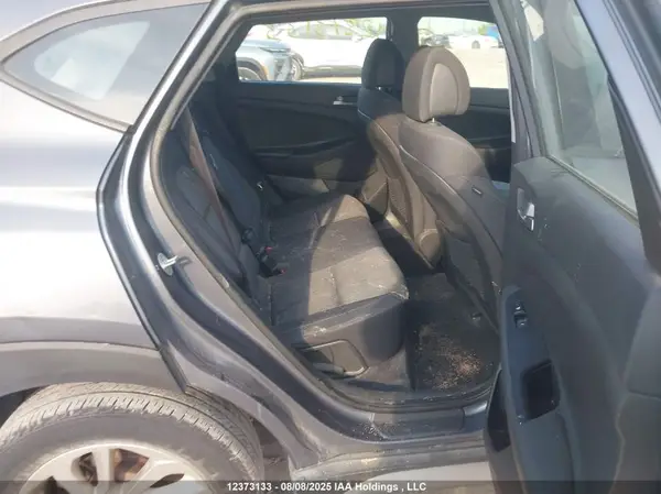 KM8J33A42JU599228 2018 HYUNDAI TUCSON - Image 8
