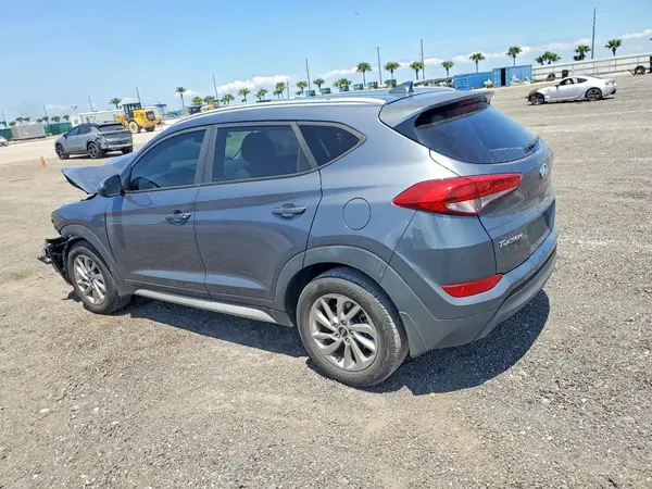 KM8J33A42JU610714 2018 HYUNDAI TUCSON - Image 2