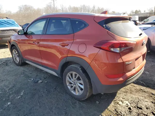 KM8J33A42JU610809 2018 HYUNDAI TUCSON - Image 2