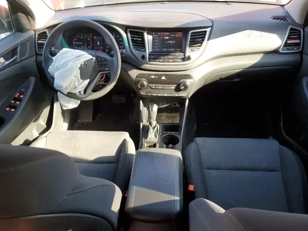 KM8J33A42JU610809 2018 HYUNDAI TUCSON - Image 8