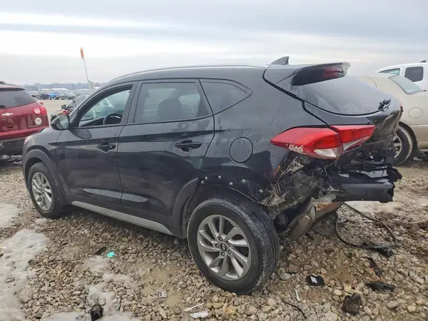 KM8J33A42JU611944 2018 HYUNDAI TUCSON - Image 2