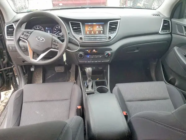 KM8J33A42JU611944 2018 HYUNDAI TUCSON - Image 8