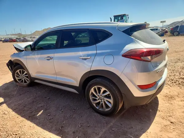 KM8J33A42JU612009 2018 HYUNDAI TUCSON - Image 2