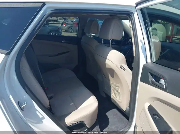 KM8J33A42JU617842 2018 HYUNDAI TUCSON - Image 8