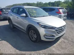 KM8J33A42JU625388 2018 HYUNDAI TUCSON