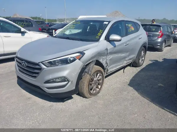 KM8J33A42JU625388 2018 HYUNDAI TUCSON - Image 2