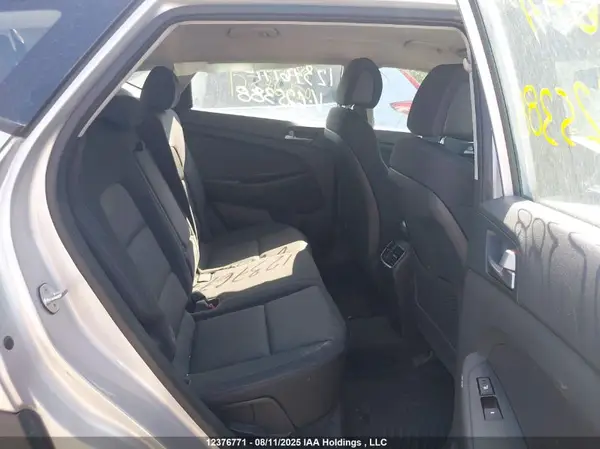KM8J33A42JU625388 2018 HYUNDAI TUCSON - Image 8