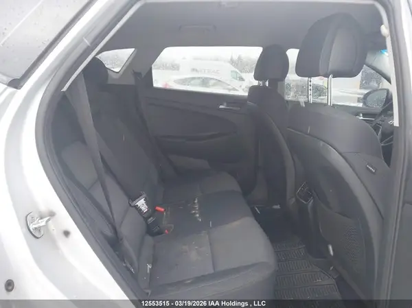 KM8J33A42JU630736 2018 HYUNDAI TUCSON - Image 8