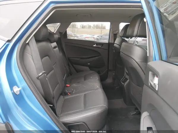 KM8J33A42JU630865 2018 HYUNDAI TUCSON - Image 8