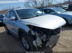 KM8J33A42JU638223 2018 HYUNDAI TUCSON