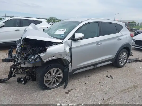 KM8J33A42JU639226 2018 HYUNDAI TUCSON - Image 2