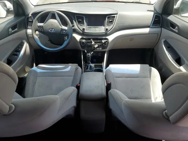 KM8J33A42JU639808 2018 HYUNDAI TUCSON - Image 8