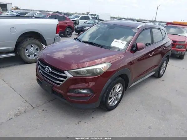 KM8J33A42JU641414 2018 HYUNDAI TUCSON - Image 2