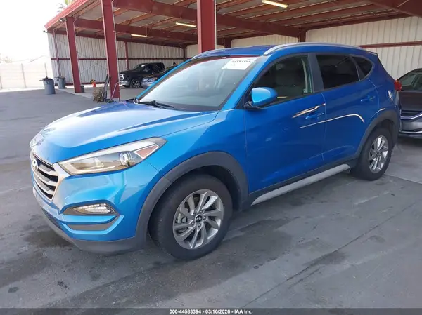 KM8J33A42JU650503 2018 HYUNDAI TUCSON - Image 2