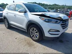 KM8J33A42JU655538 2018 HYUNDAI TUCSON