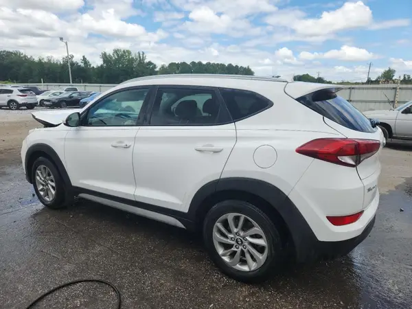 KM8J33A42JU668239 2018 HYUNDAI TUCSON - Image 2