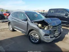 KM8J33A42JU672386 2018 HYUNDAI TUCSON