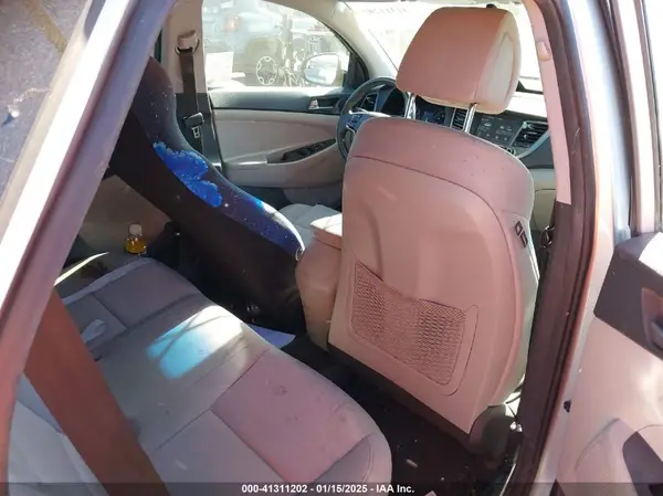 KM8J33A42JU680407 2018 HYUNDAI TUCSON - Image 8