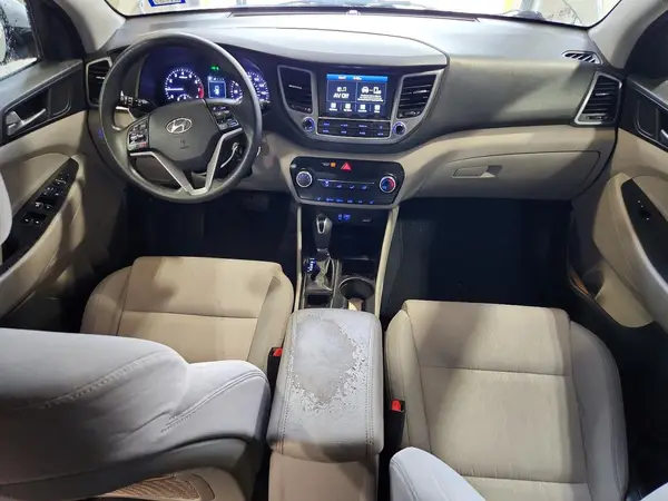 KM8J33A42JU680410 2018 HYUNDAI TUCSON - Image 8