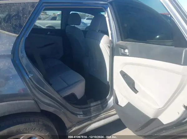 KM8J33A42JU681606 2018 HYUNDAI TUCSON - Image 8