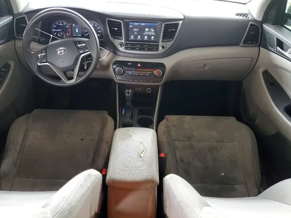 KM8J33A42JU683372 2018 HYUNDAI TUCSON - Image 8