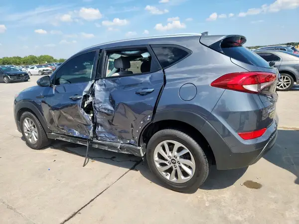 KM8J33A42JU690418 2018 HYUNDAI TUCSON - Image 2