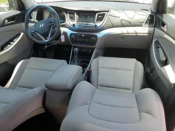 KM8J33A42JU692802 2018 HYUNDAI TUCSON - Image 8