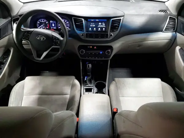 KM8J33A42JU693237 2018 HYUNDAI TUCSON - Image 8