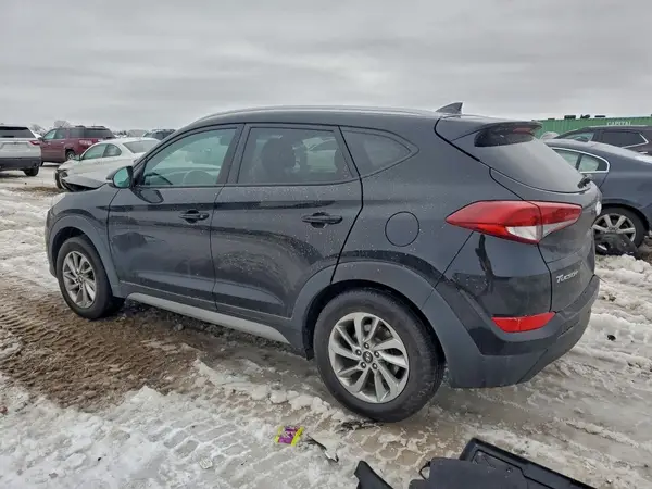 KM8J33A42JU703779 2018 HYUNDAI TUCSON - Image 2